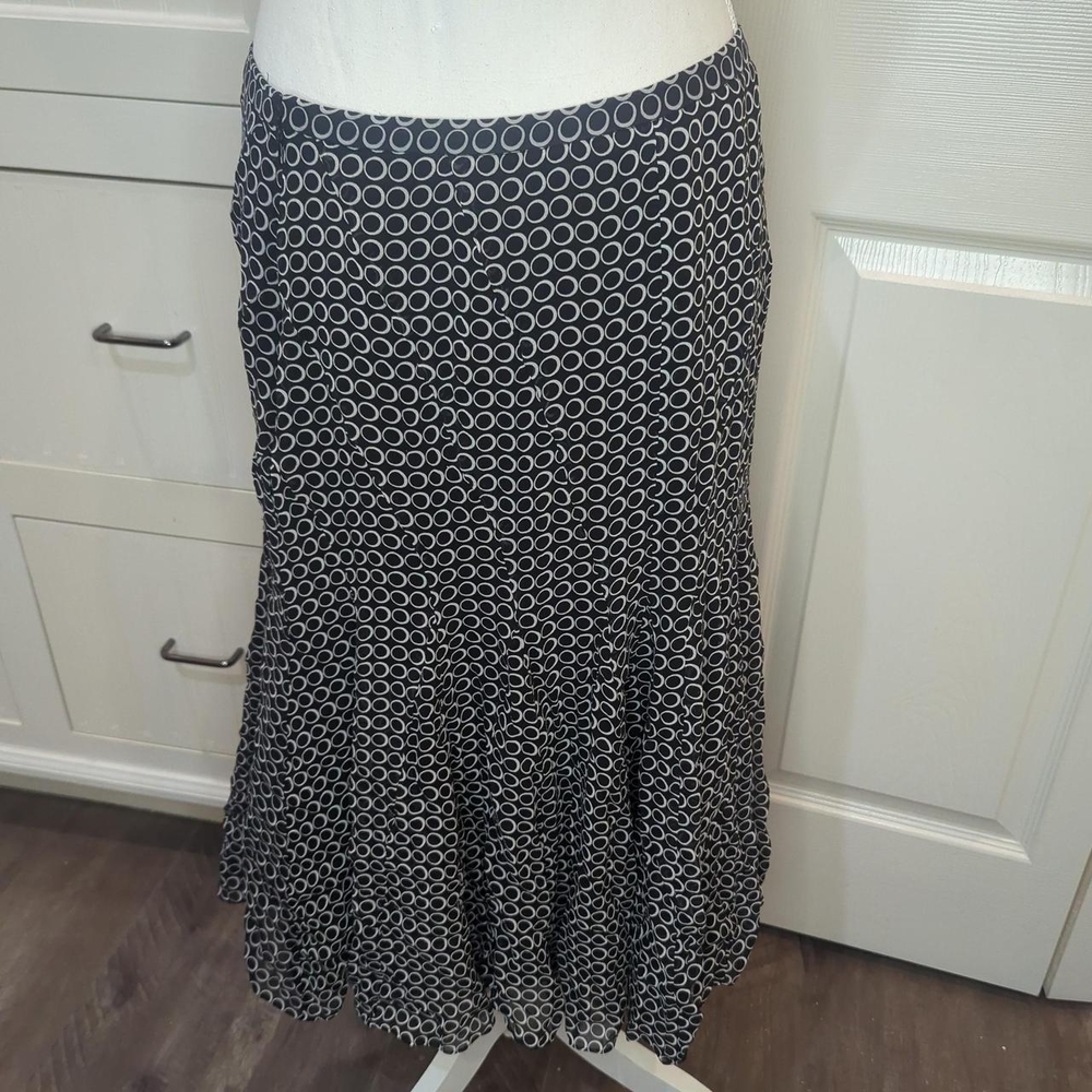 Jones New York Black and White Patterned Midi Skirt